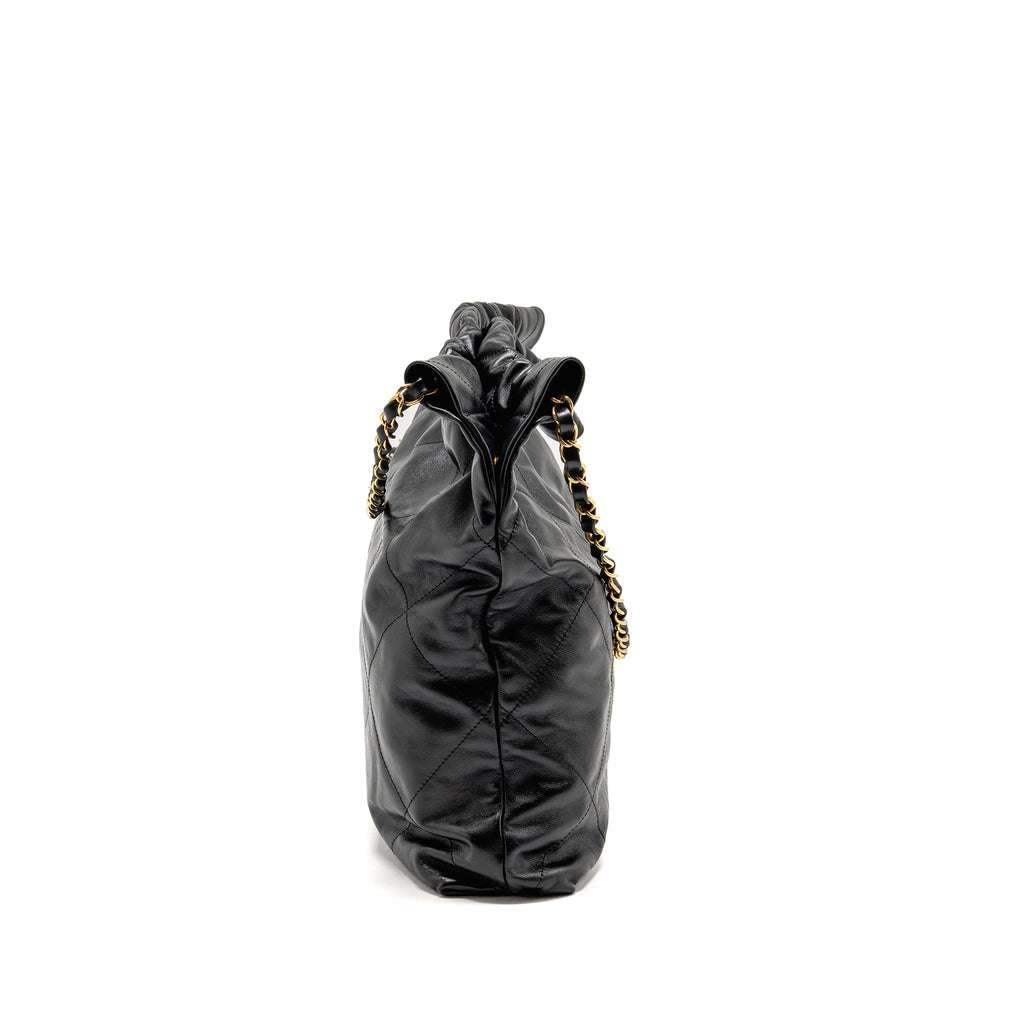 chanel-medium-22bag-black