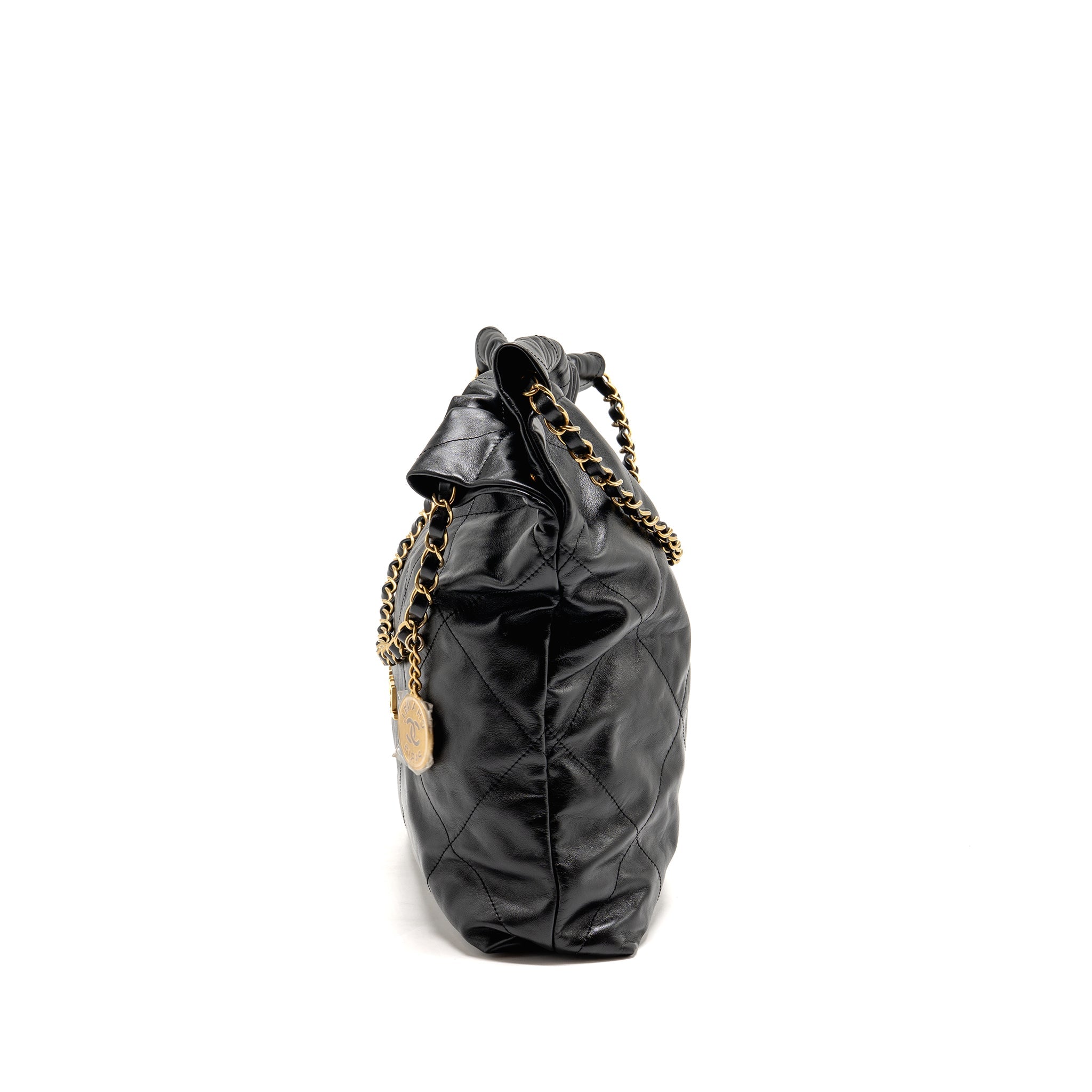 chanel-medium-22bag-black