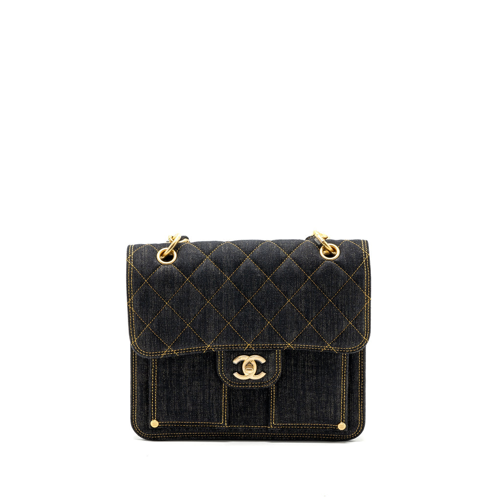 chanel-23s-flap-backpack-denim-dark-blue-brushed-ghw-microchip