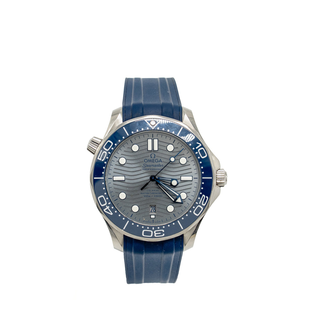 omega-seamaster-diver-300m-42mm-steel-on-blue-rubber-strap-grey-dial-model-21032422006001