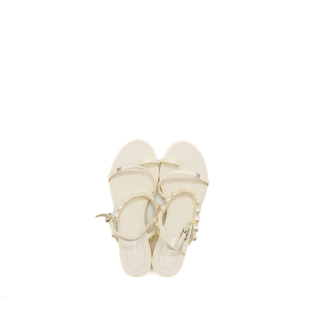 chanel-size-38-5-pearl-sandal-leather-white-shw