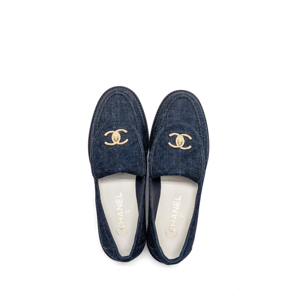 chanel-size-38-cc-turnlock-loafer-quilted-denim-blue-lghw-copy-1