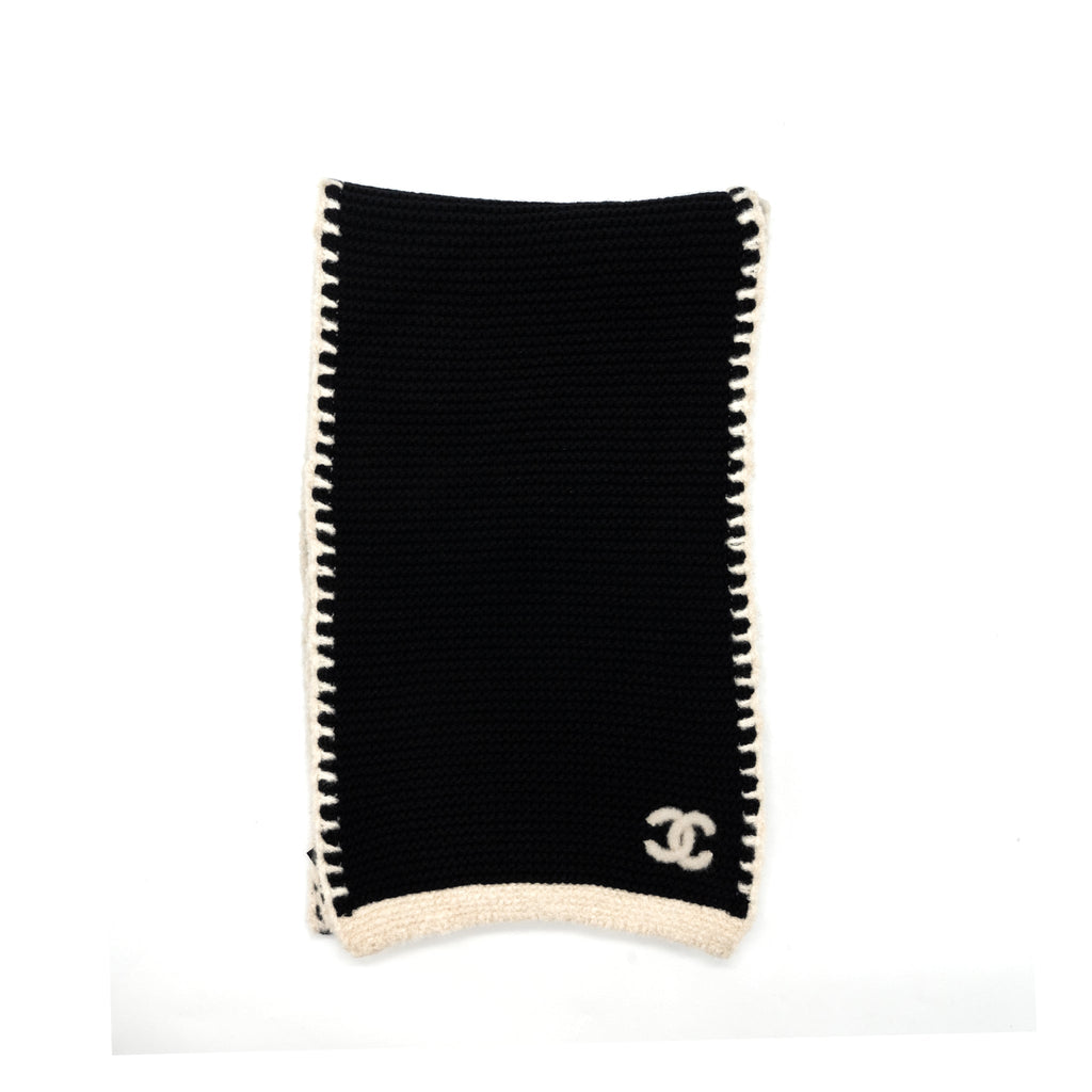chanel-23a-cashmere-scarf-black-white