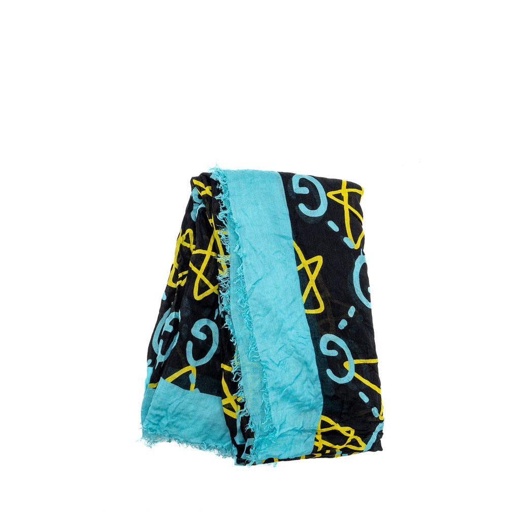 gucci-140x140-cm-ghost-with-gg-print-star-modal-silk-scarf-black-blue-multicolour
