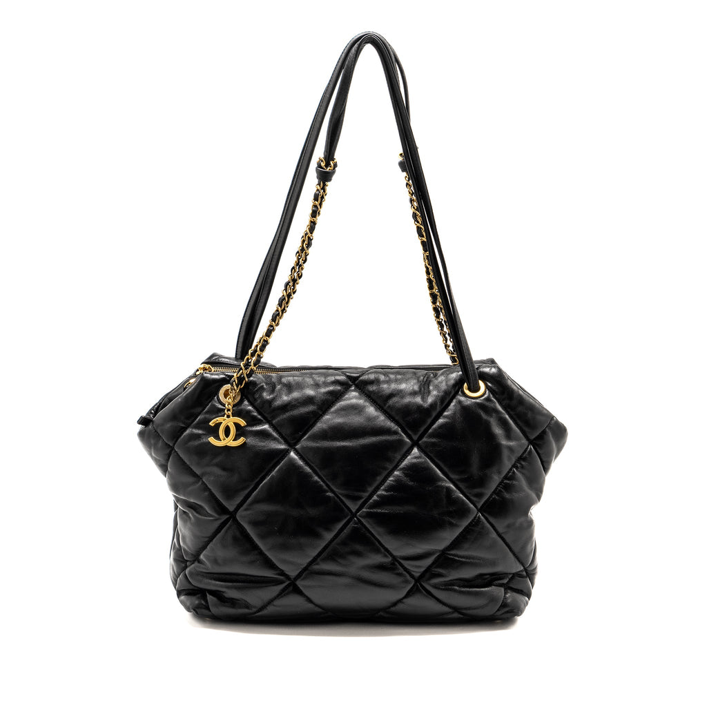 chanel-new-york-bowling-bag-quilted-lambskin-black-ghw-copy-1