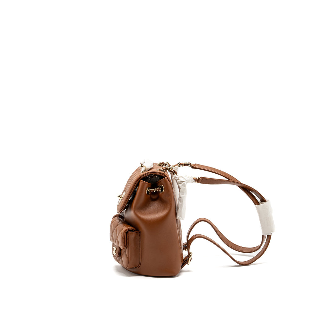 chanel-23a-triple-pack-backpack-calfskin-caramel-lghw-microchip