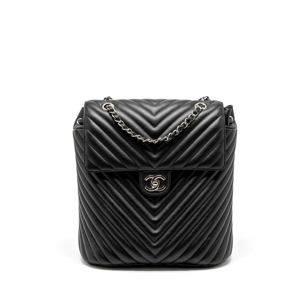 chanel-urban-spirit-backpack-chevron-calfskin-black-shw