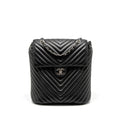 chanel-urban-spirit-backpack-chevron-calfskin-black-shw