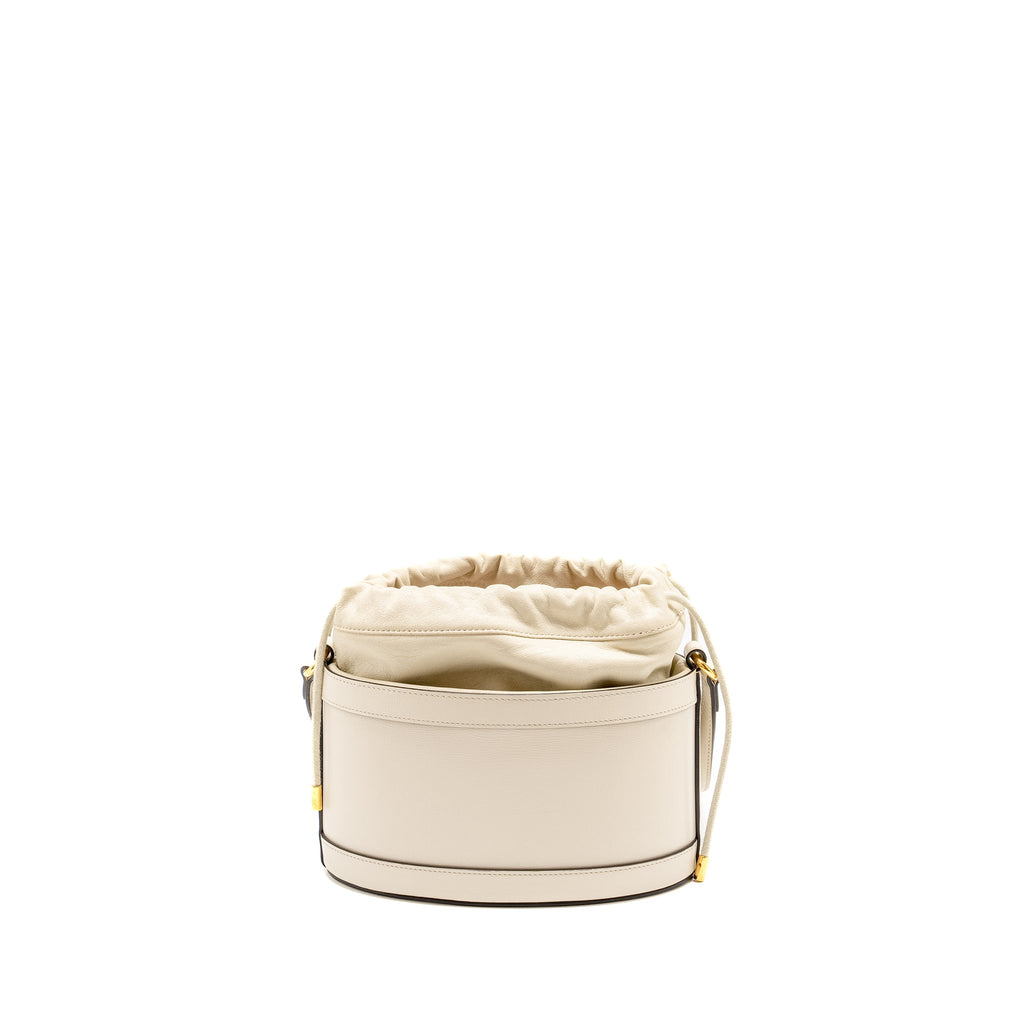 gucci-1955-horsebit-bucket-tote-bag-calfskin-white-ghw
