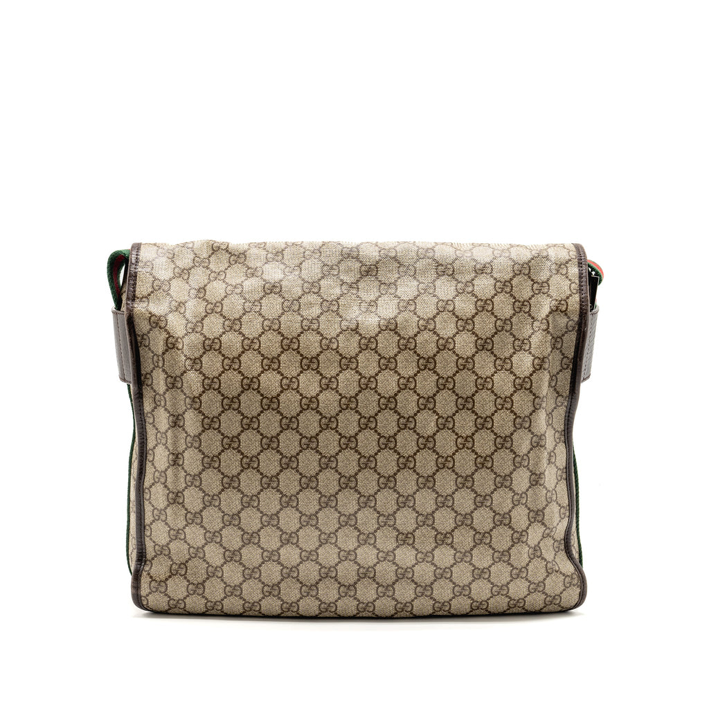 gucci-large-flap-messenger-bag-gg-supreme-canvas-shw