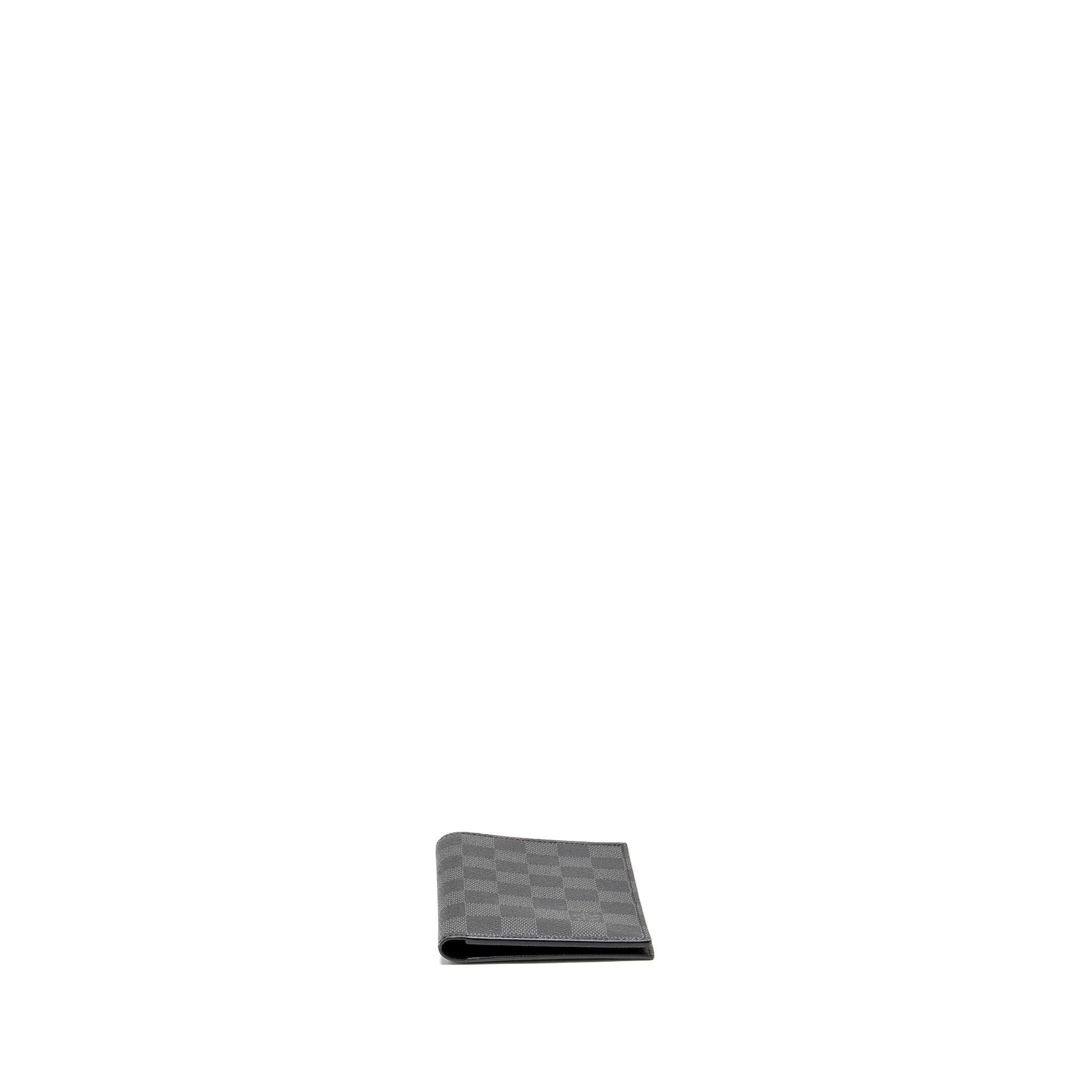 louis-vuitton-passport-cover-damier-graphite-canvas-black-1