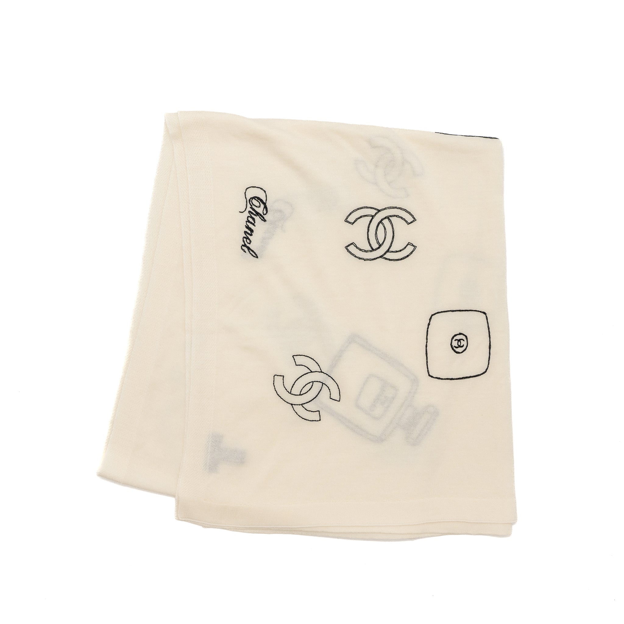chanel-21c-scarf-wool-cashmere-ivory