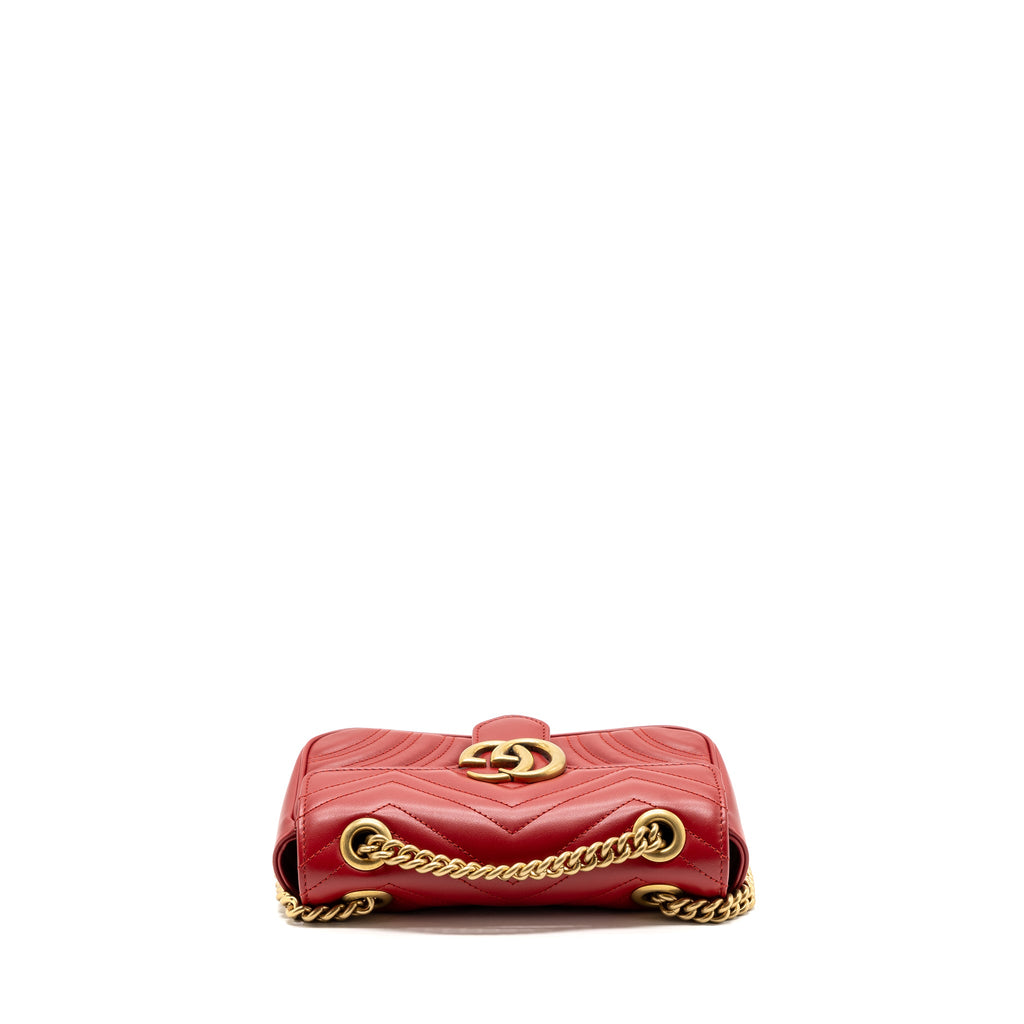 gucci-mini-gg-marmont-shoulder-bag-calfskin-red-ghw