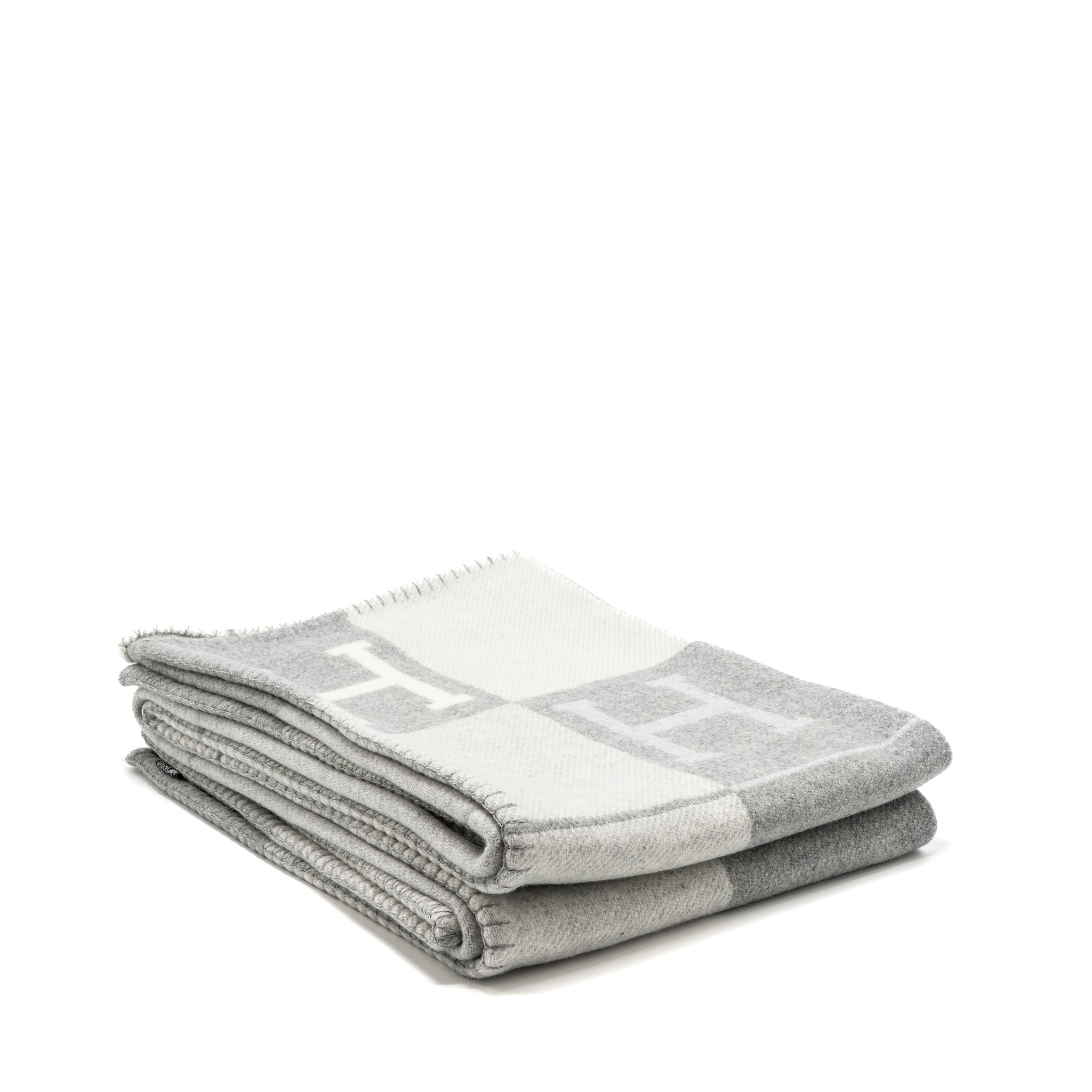 hermes-avalon-throw-blanket-gris-clair-5