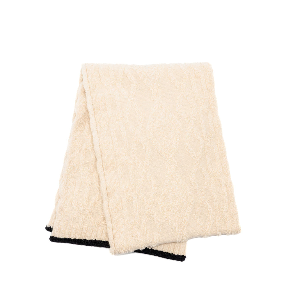 chanel-cc-knit-scarf-cashmere-beige-black