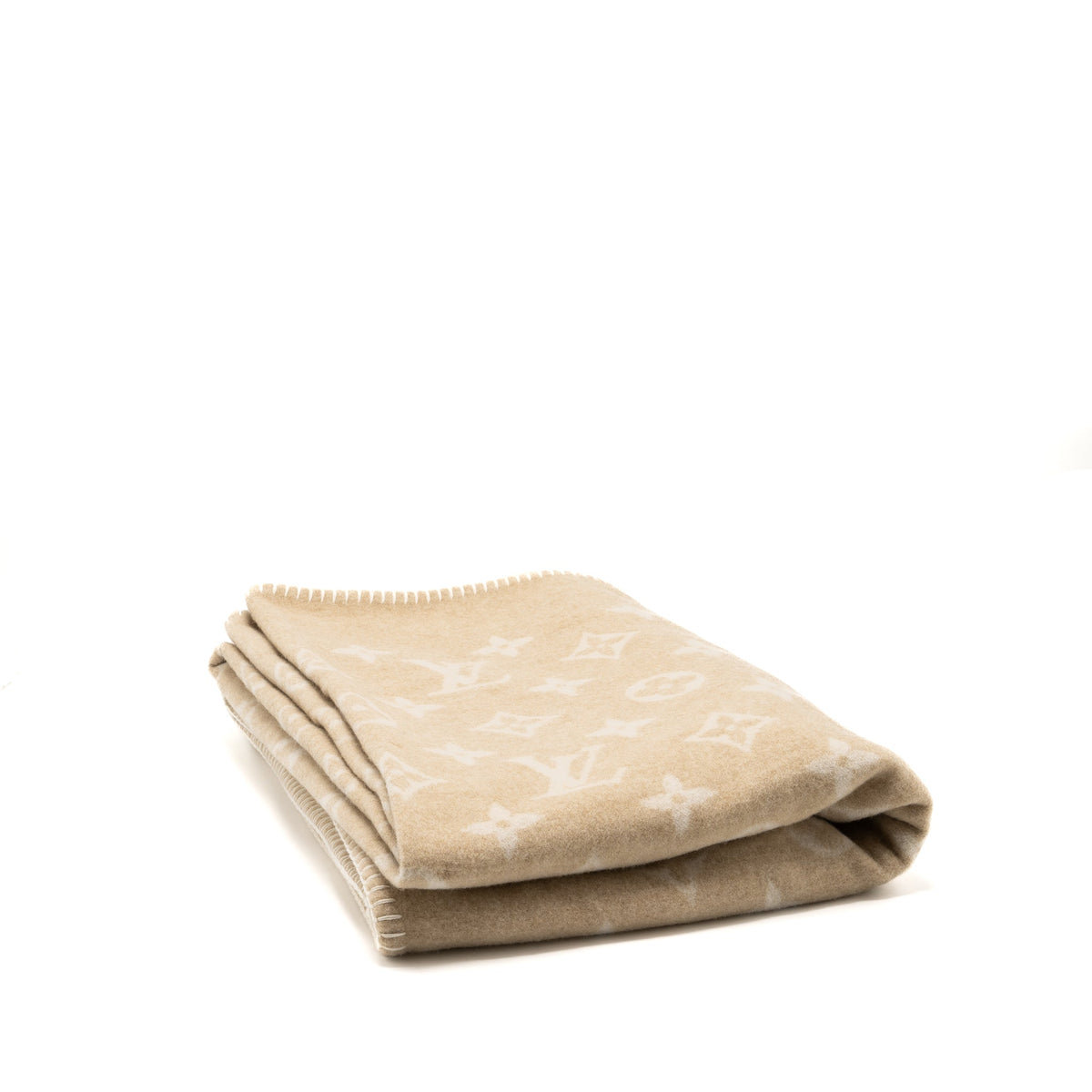 louis-vuitton-giant-monogram-blanket-wool-cashmere-beige