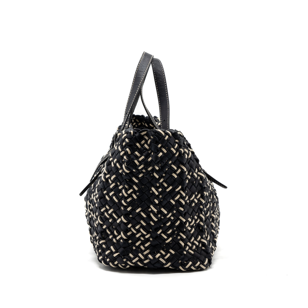 bottega-veneta-tote-bag-leather-dark-blue-multicolor-black-hardware