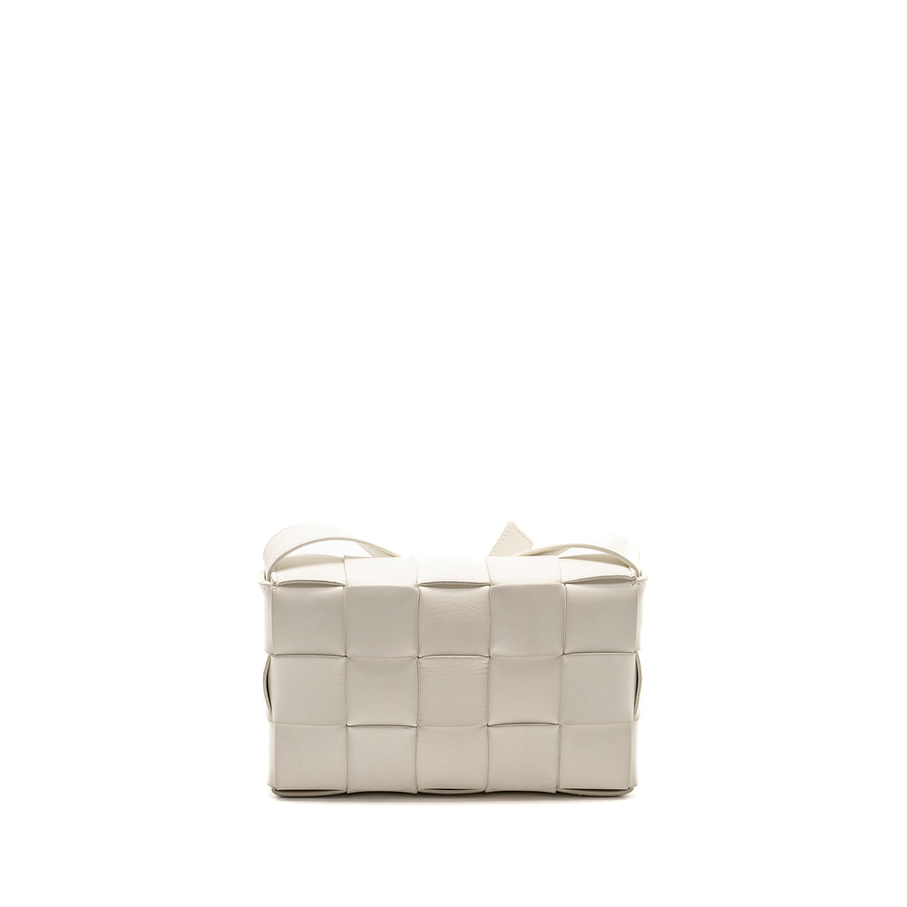bottega-veneta-small-cassette-bag-lambskin-white-shw