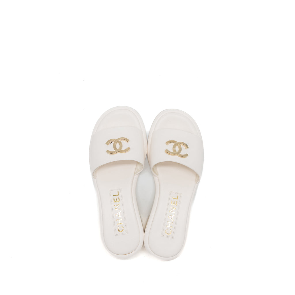 chanel-size-36-23k-mules-lambskin-white-shw