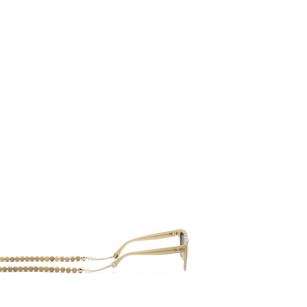 chanel-sunglasses-with-pearl-chain-light-grey