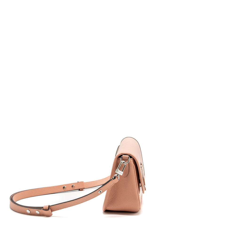 louis-vuitton-buci-epi-rose-trianon-shw