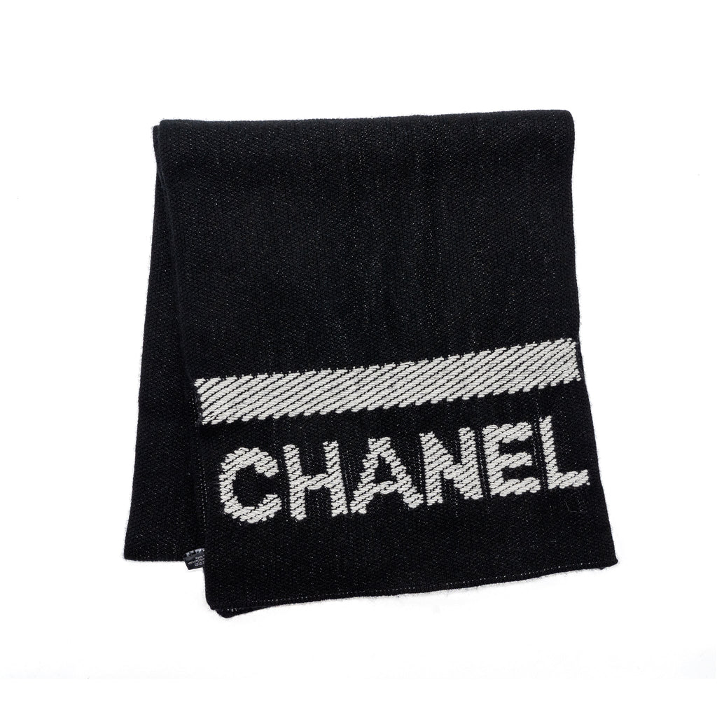 chanel-letter-scarf-cashmere-black-white-1