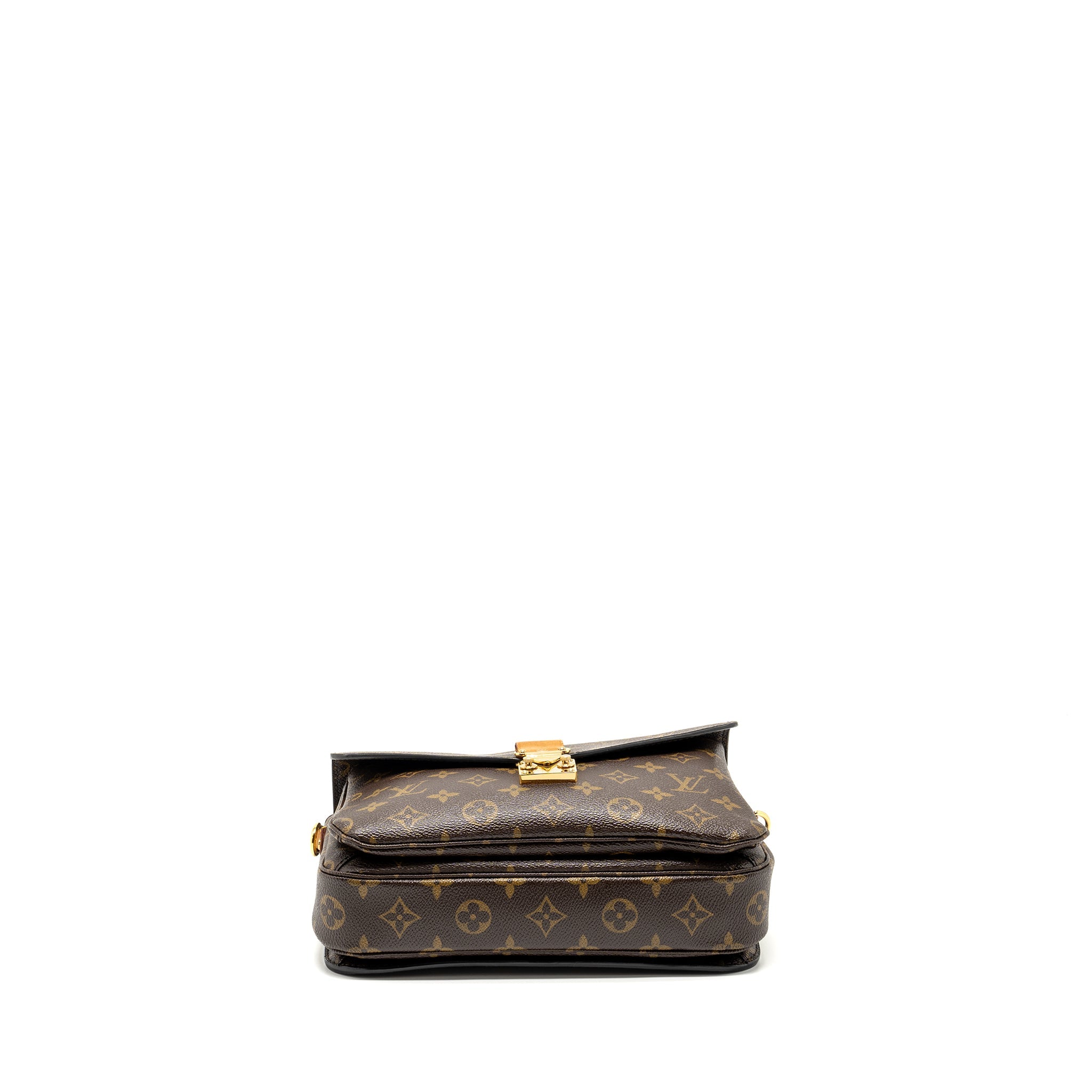louis-vuitton-pochette-metis-monogram-canvas-ghw-24