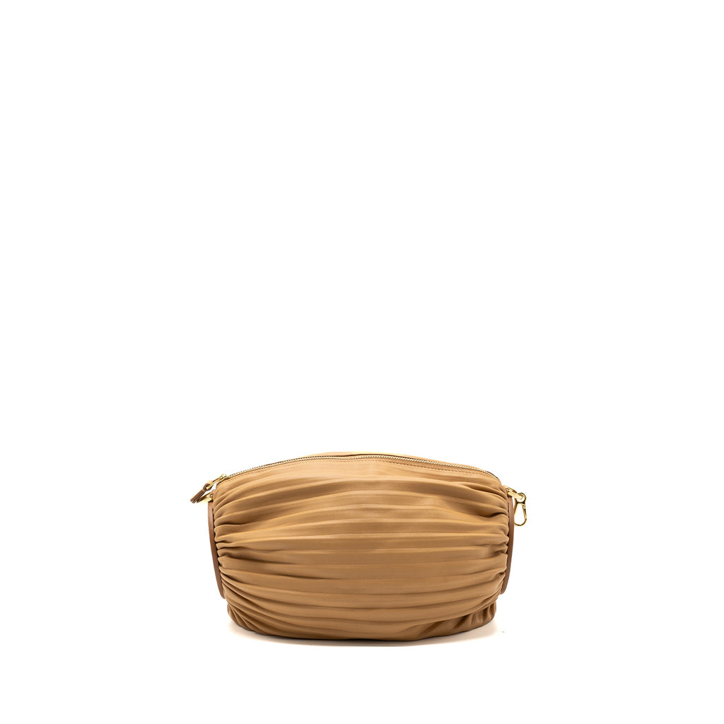 loewe-bracelet-pouch-nappa-lambskin-beige-ghw