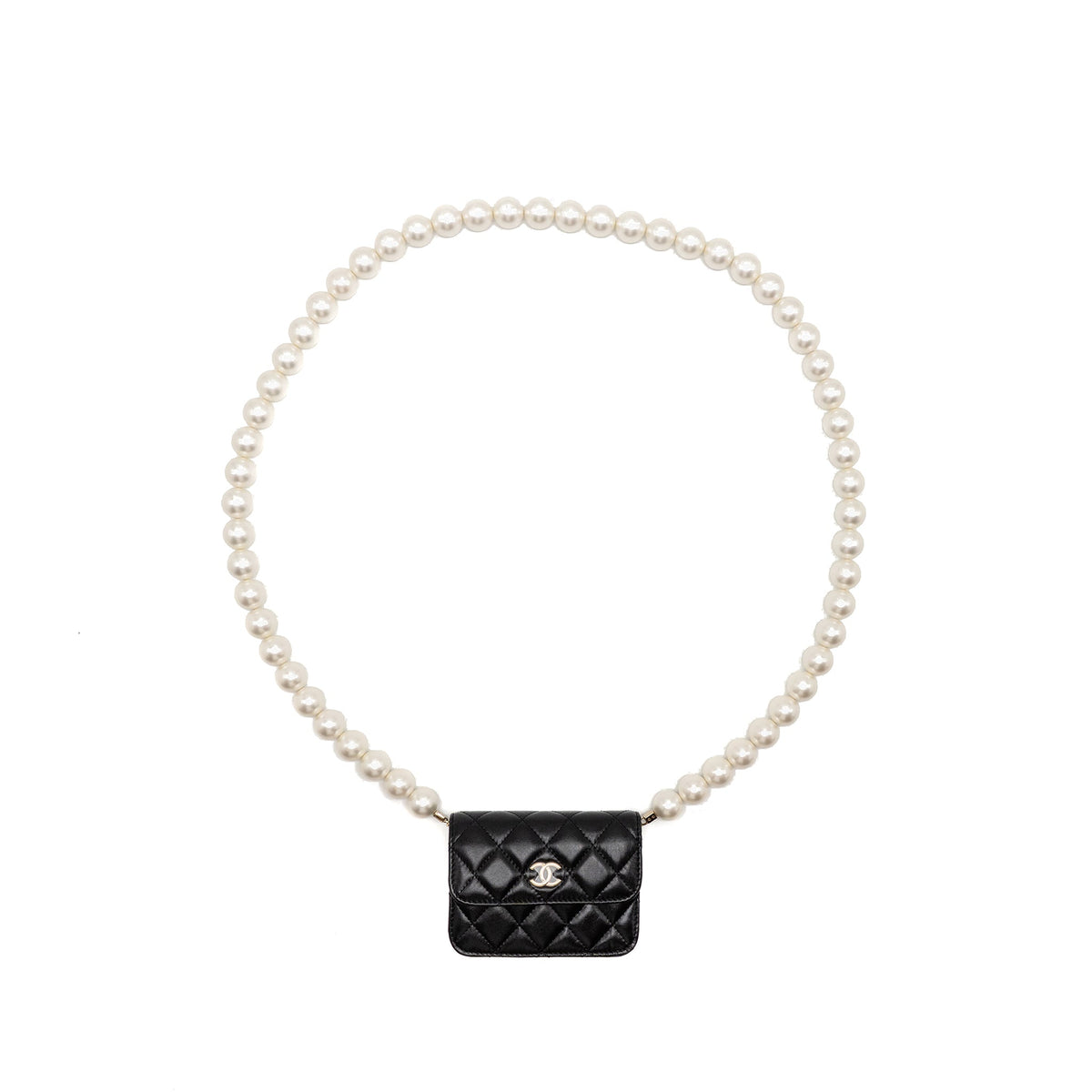 chanel-maxi-pearl-clutch-with-chain-lambskin-black-lghw-copy-1