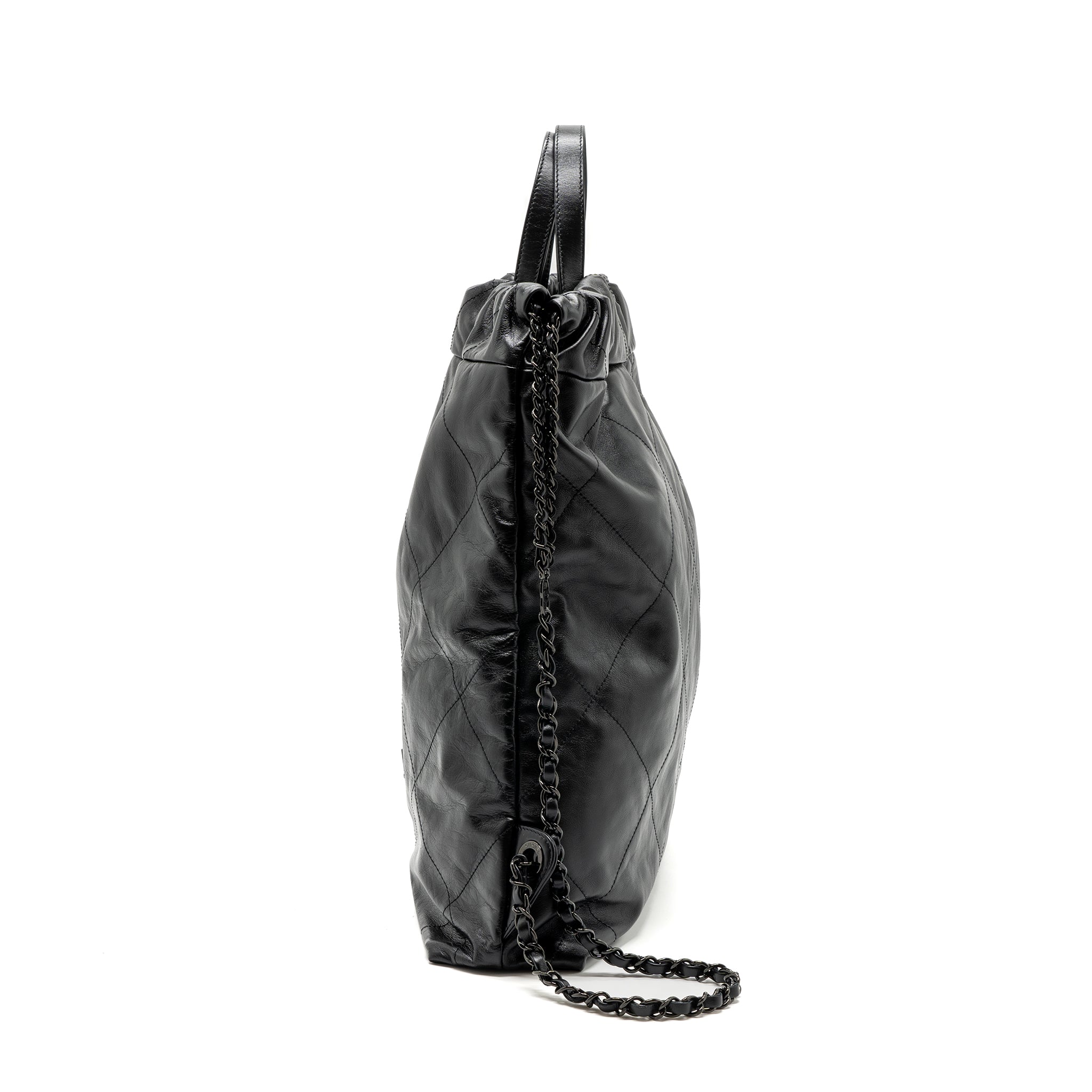 chanel-22-backpack-calfskin-so-black-black-hardware-microchip-copy