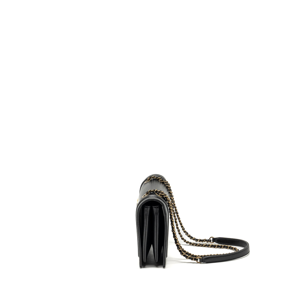 chanel-cc-logo-square-flap-bag-lambskin-black-shw-copy