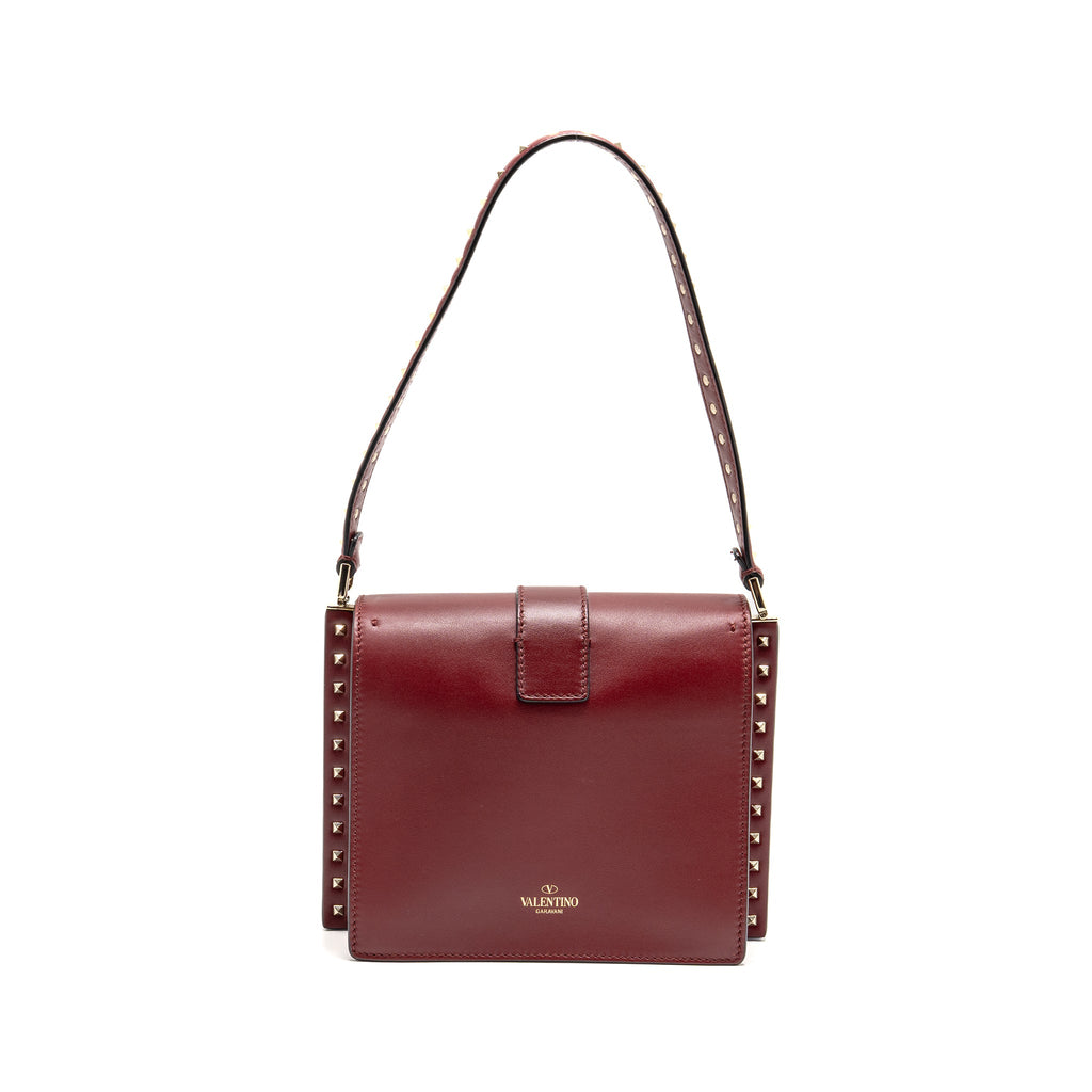 valentino-garavani-rockstud-flap-bag-calfskin-red-ghw-copy