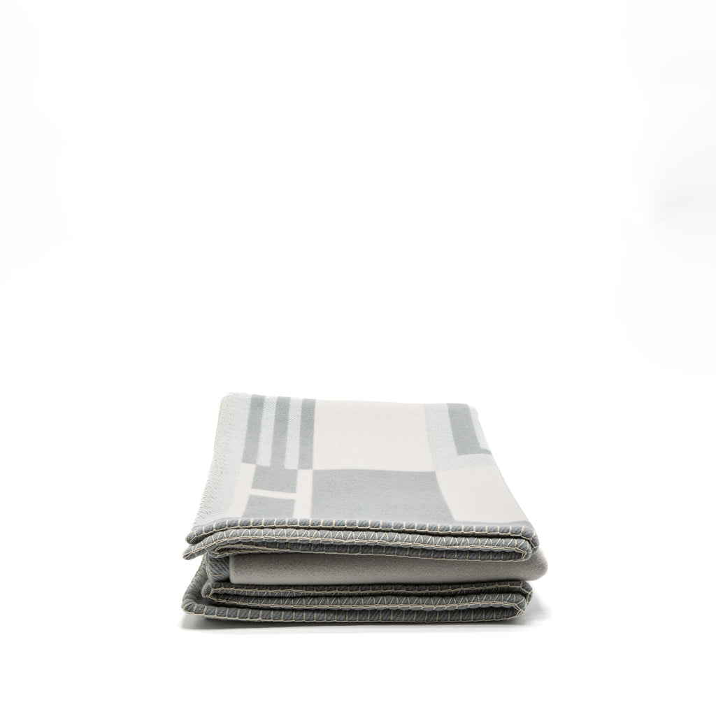 hermes-ithaque-blanket-wool-cashmere-gris-perle-1