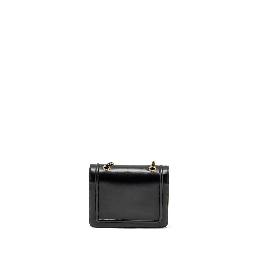 chanel-cc-logo-square-flap-bag-lambskin-black-shw-copy