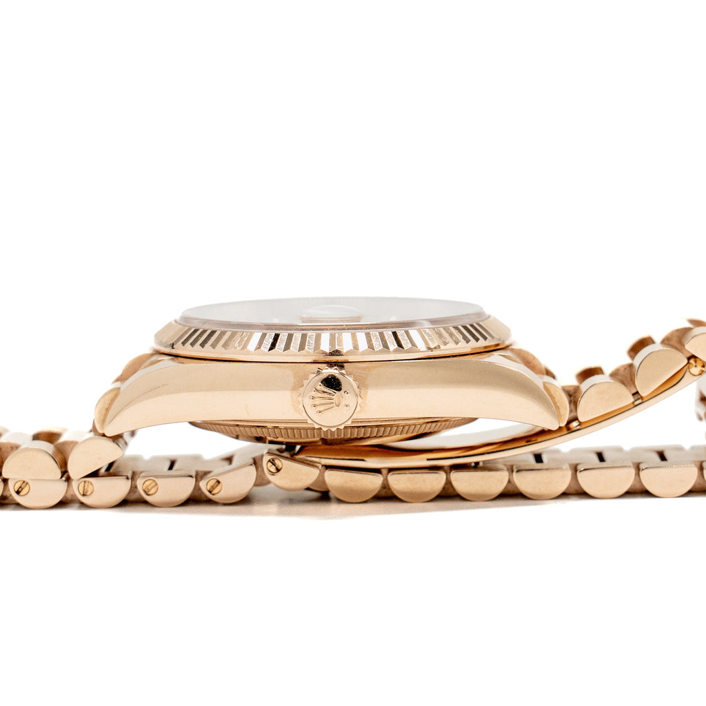 rolex-day-date-36mm-everose-gold-with-rose-color-diamond-set-dial-model-m128235-0009