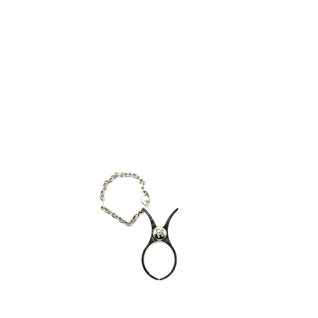 hermes-filou-glove-clip-silver-tone-2