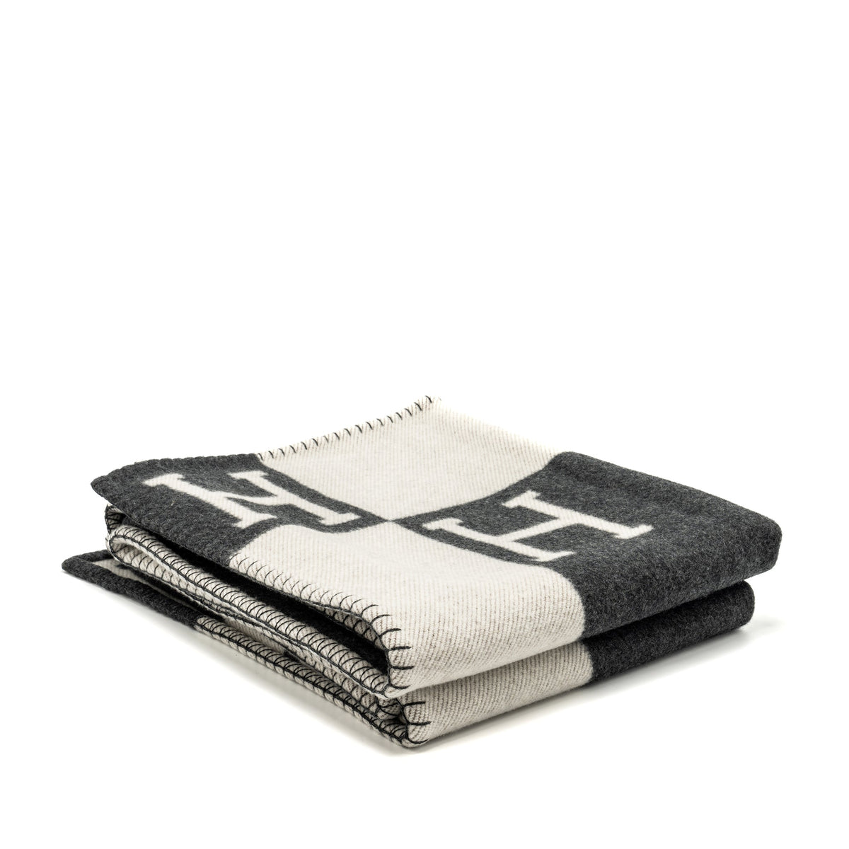 hermes-avalon-throw-blanket-ecru-gris-fonce-3