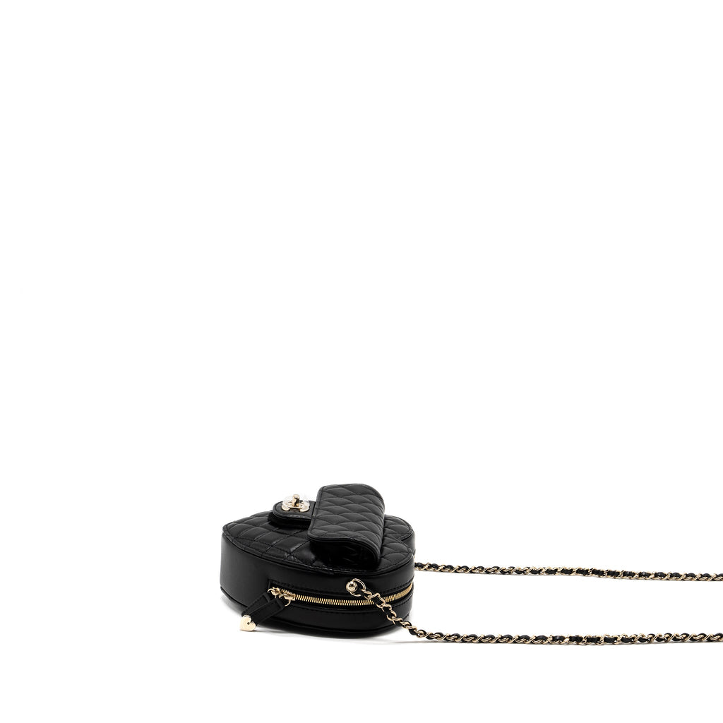 chanel-22s-heart-bag-lambskin-black-lghw-microchip-2