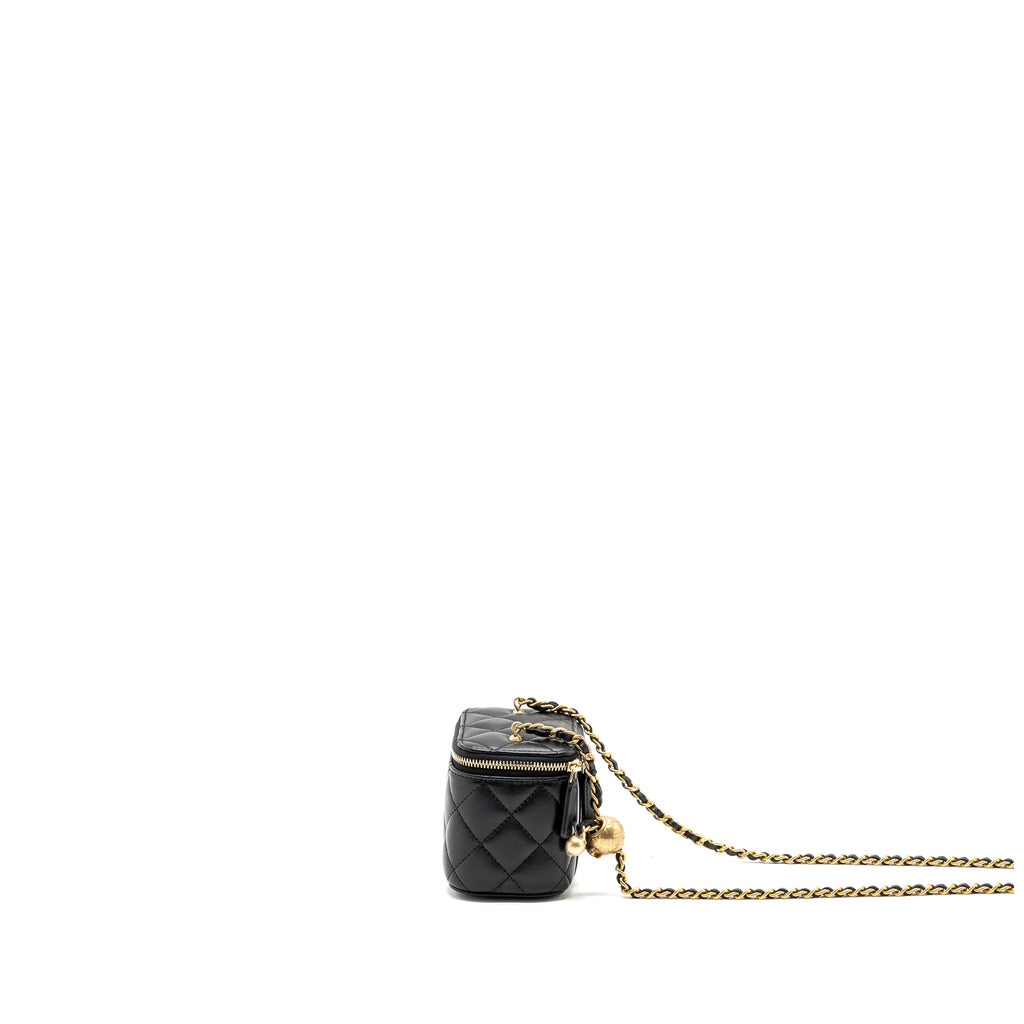 chanel-pearl-crush-mini-vanity-case-lambskin-black-ghw-microchip