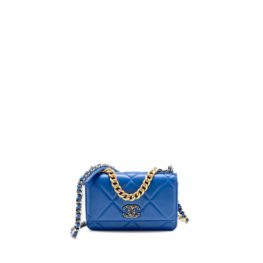chanel-19-wallet-on-chain-lambskin-blue-multicolour-hardware