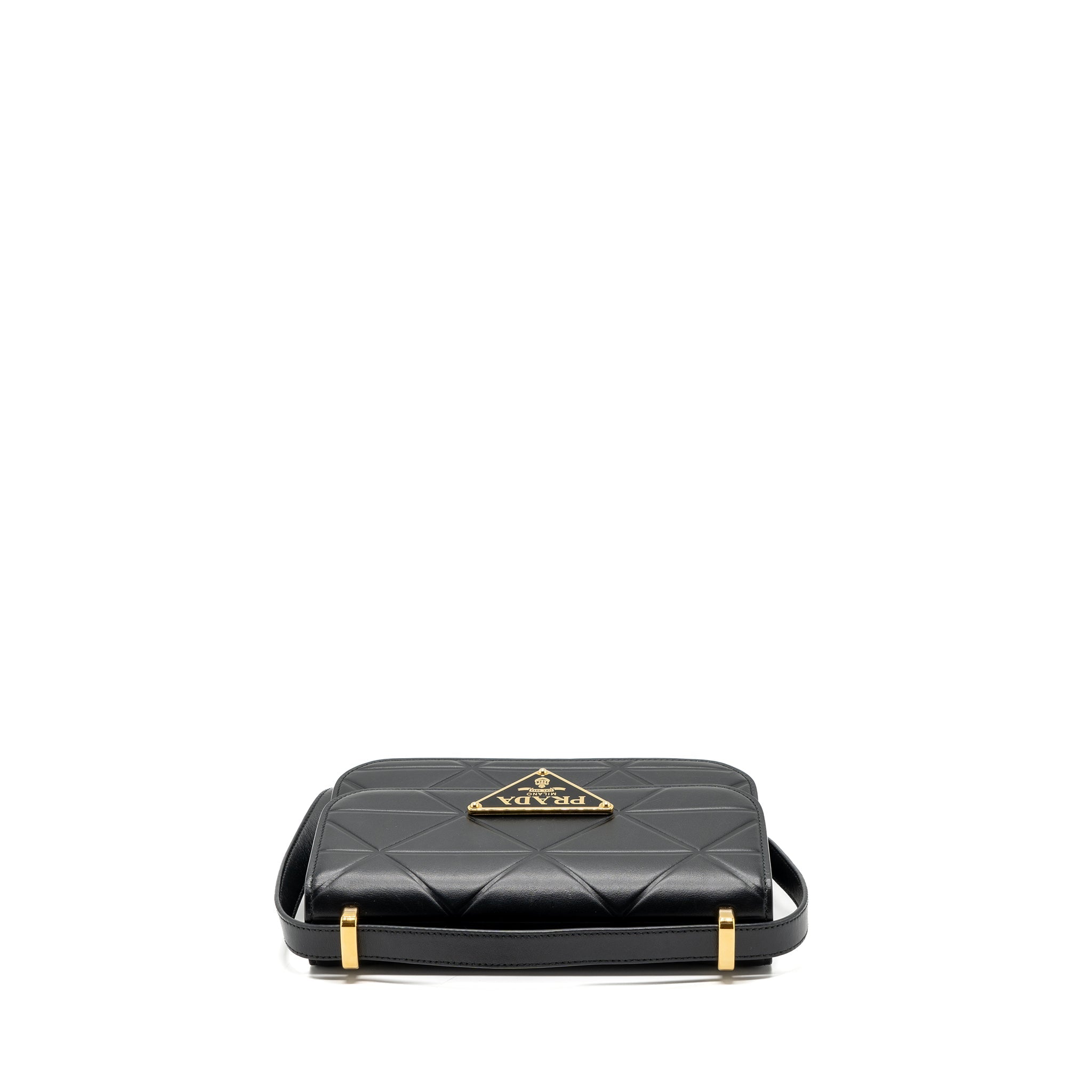 prada-pattina-in-pelle-calfskin-black-ghw