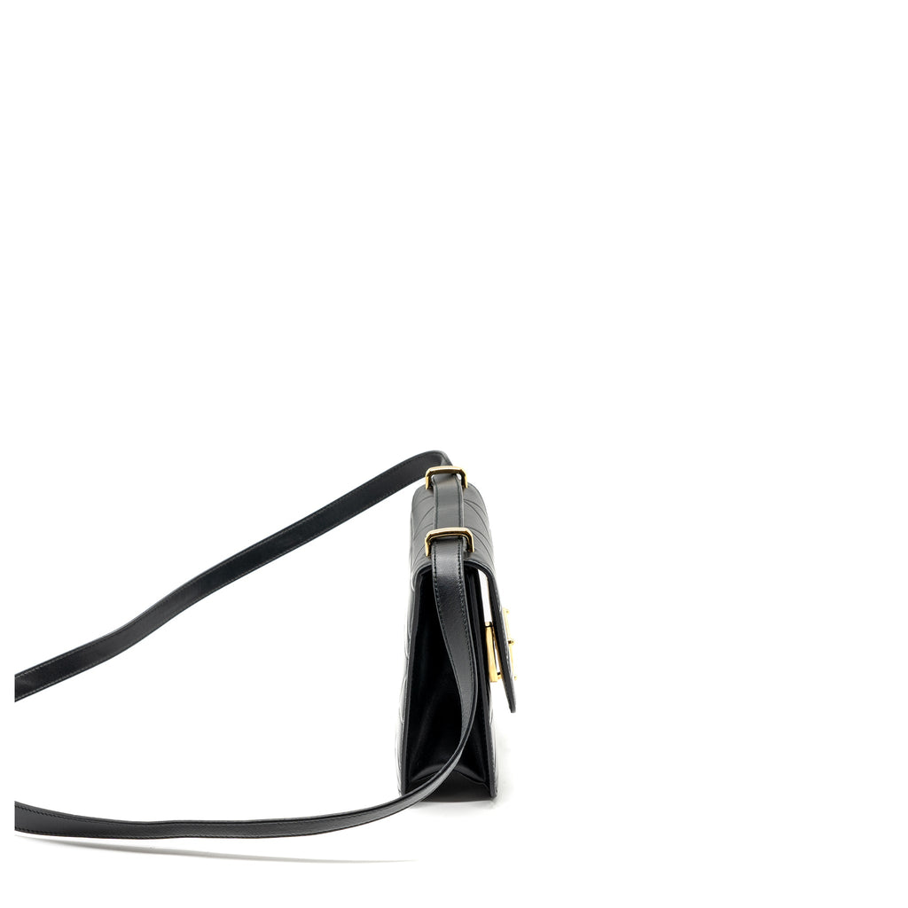 prada-pattina-in-pelle-calfskin-black-ghw