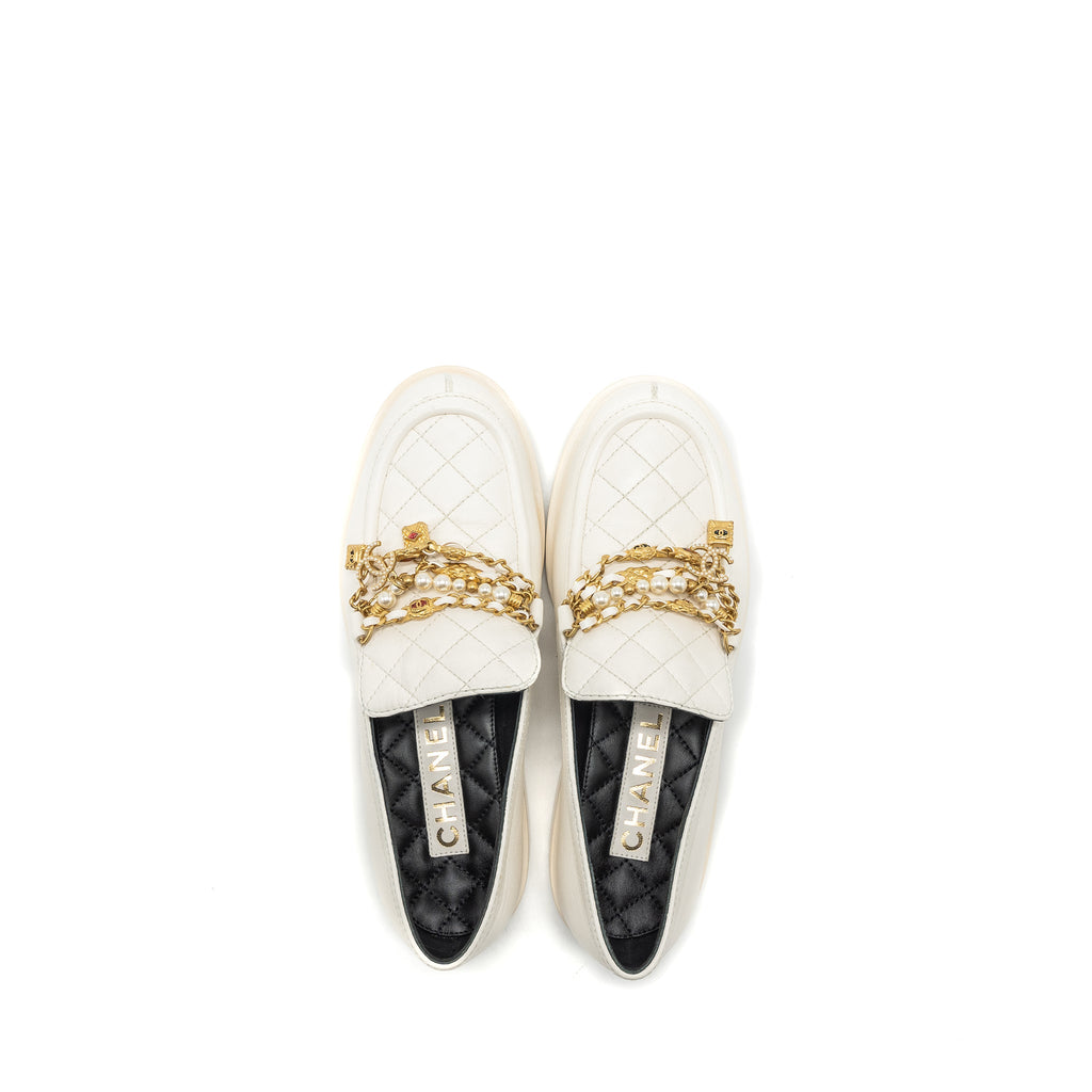 chanel-size-39-loafer-with-charm-leather-white-ghw