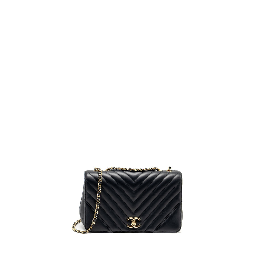 chanel-seasonal-chevron-flap-bag-calfskin-dark-navy-lghw