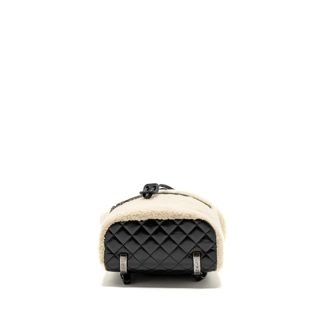 chanel-small-mountain-backpack-quilted-calfskin-shearling-multicolor-ruthenium-hardware