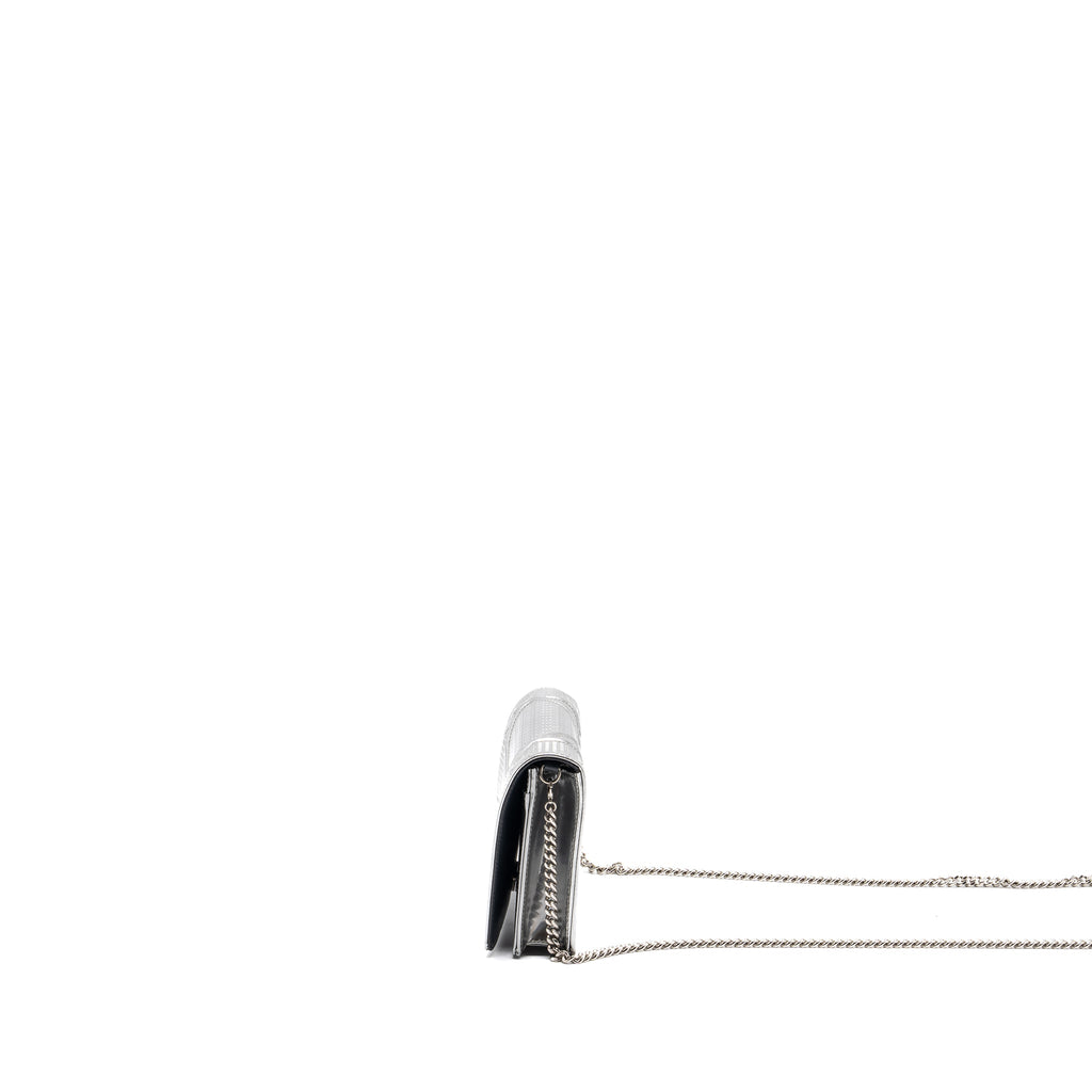 dior-diorama-wallet-on-chain-patent-metallic-silver-shw-1