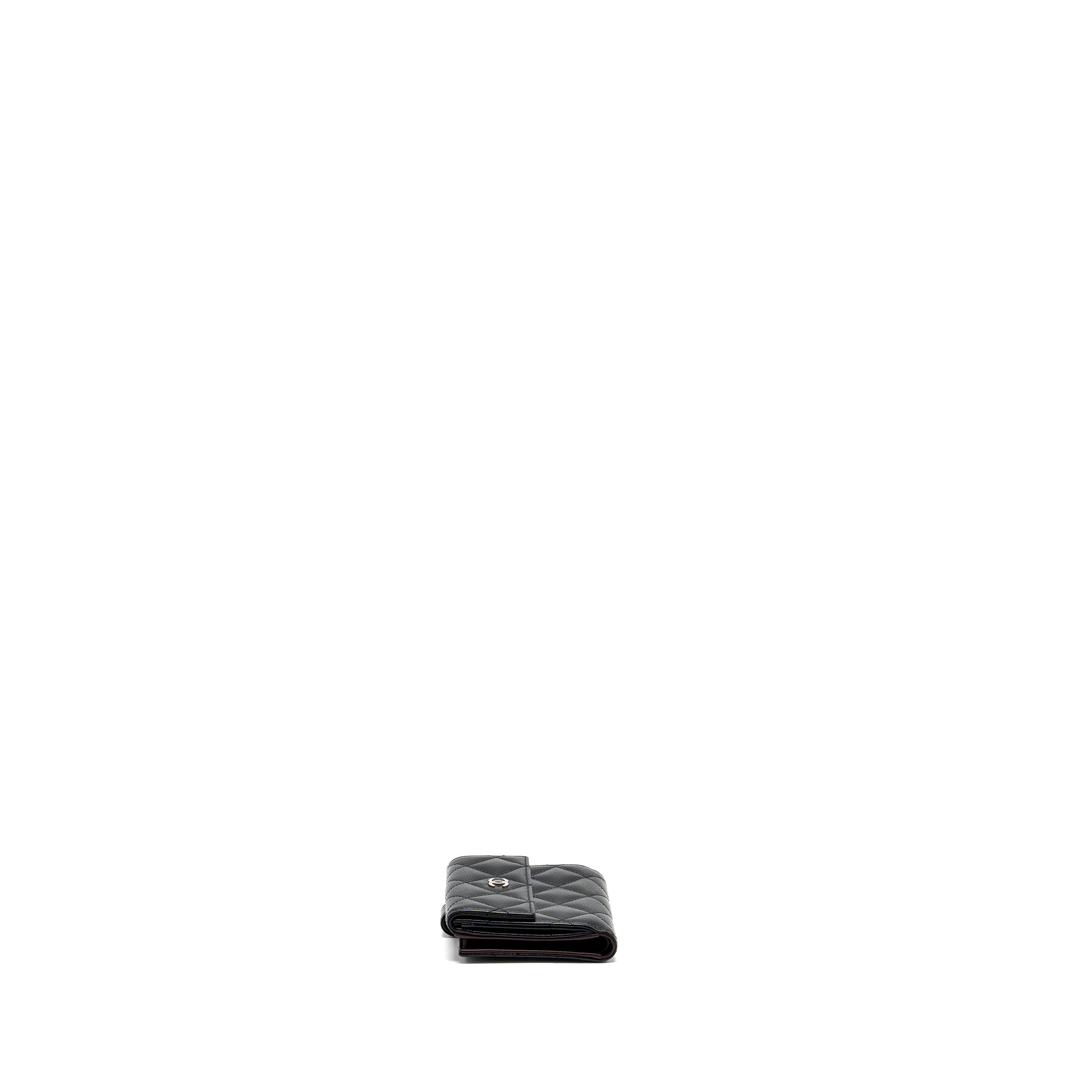 chanel-black-wallet
