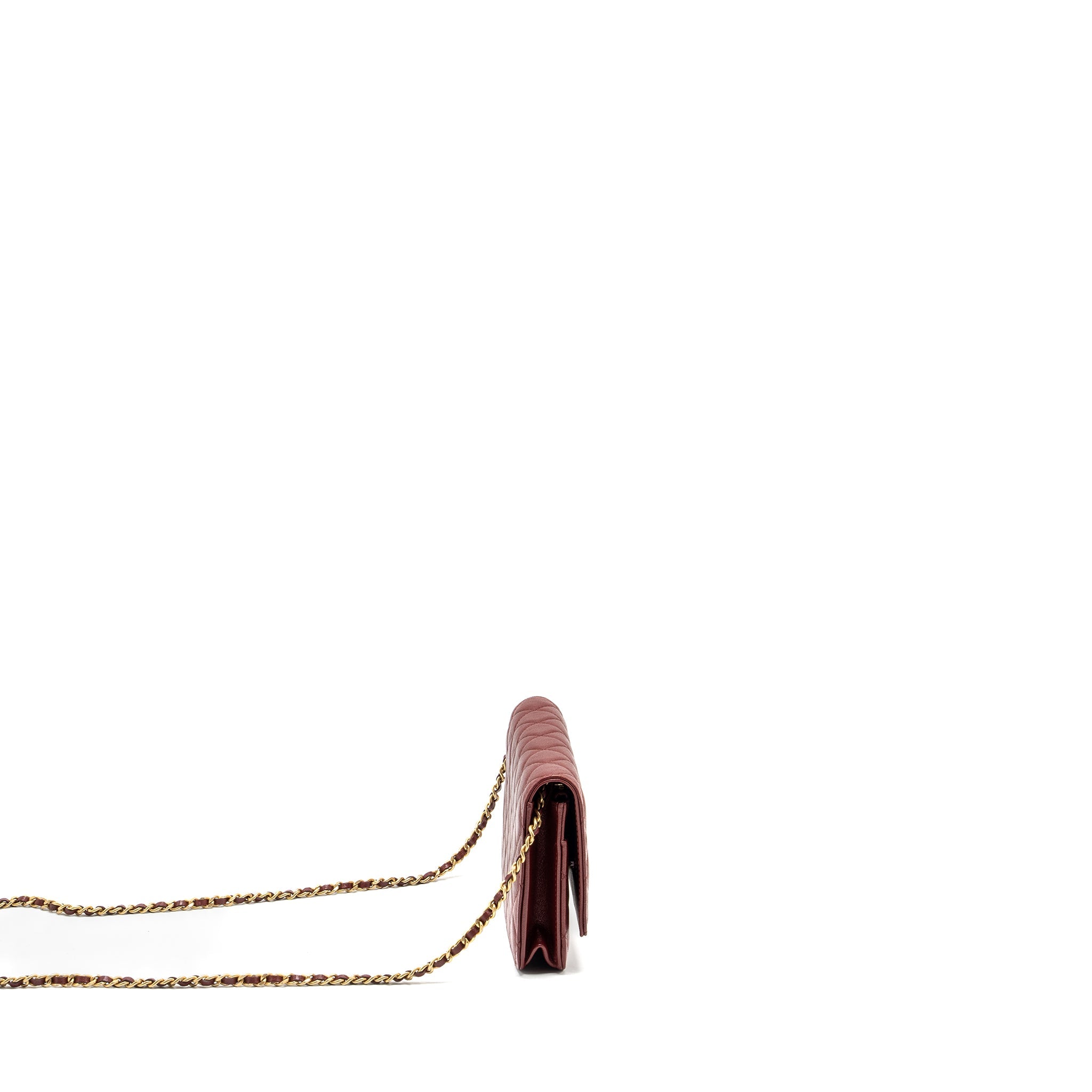 chanel-classic-wallet-on-chain-calfskin-red-ghw