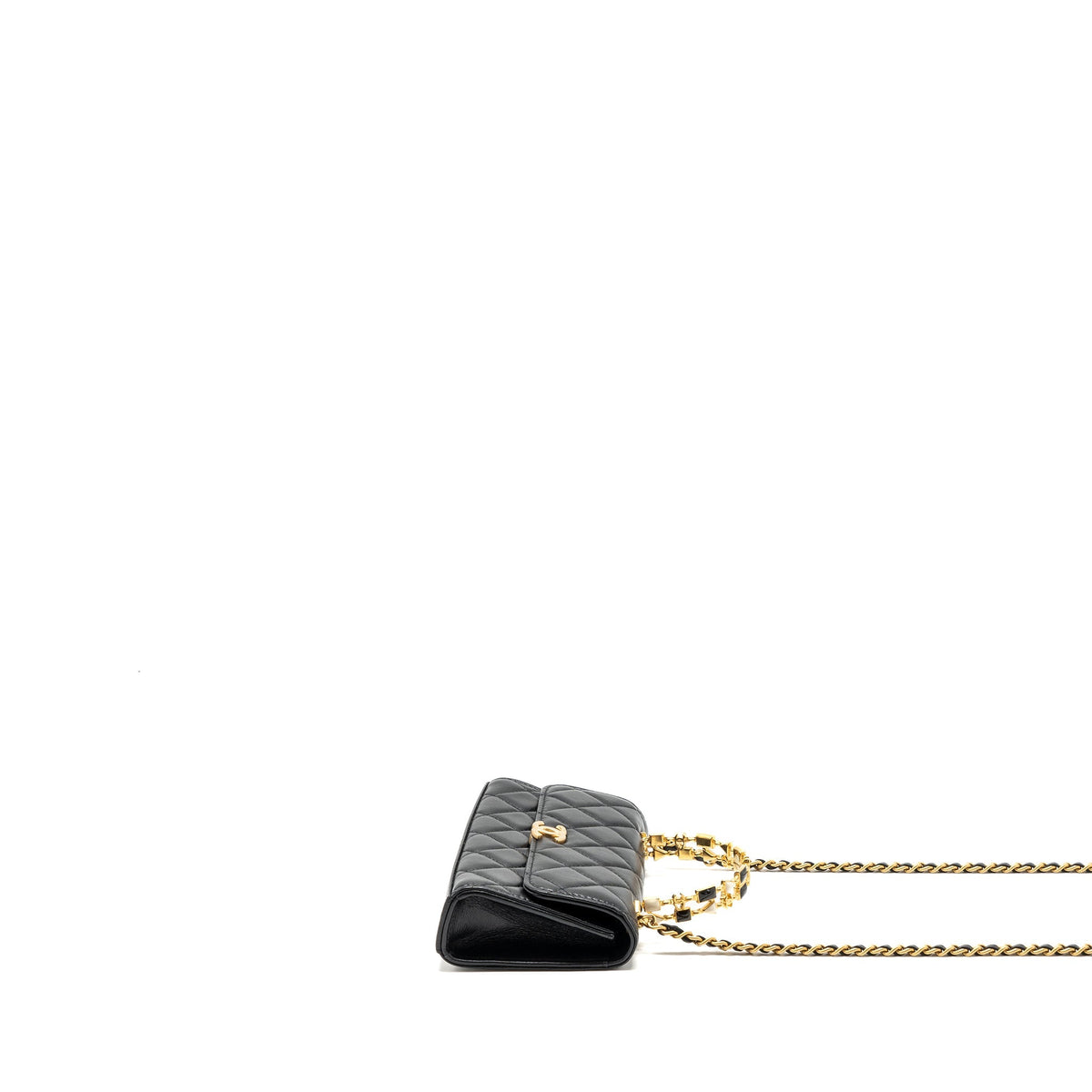 chanel-22b-flap-bag-with-enamel-top-handle-lambskin-black-ghw-microchip-copy