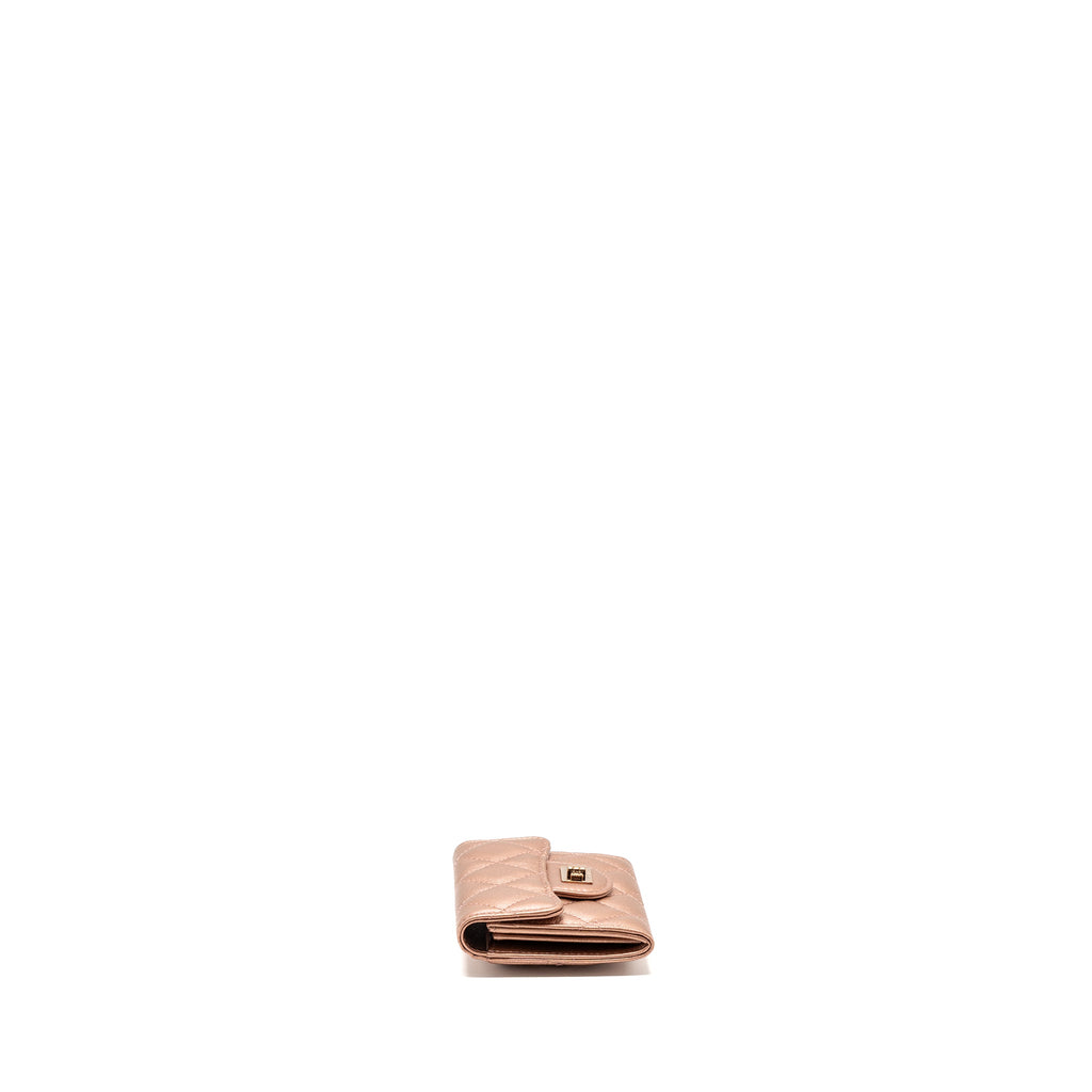 chanel-2-55-reissue-flap-wallet-grained-calfskin-metallic-dark-pink-with-pink-hardware
